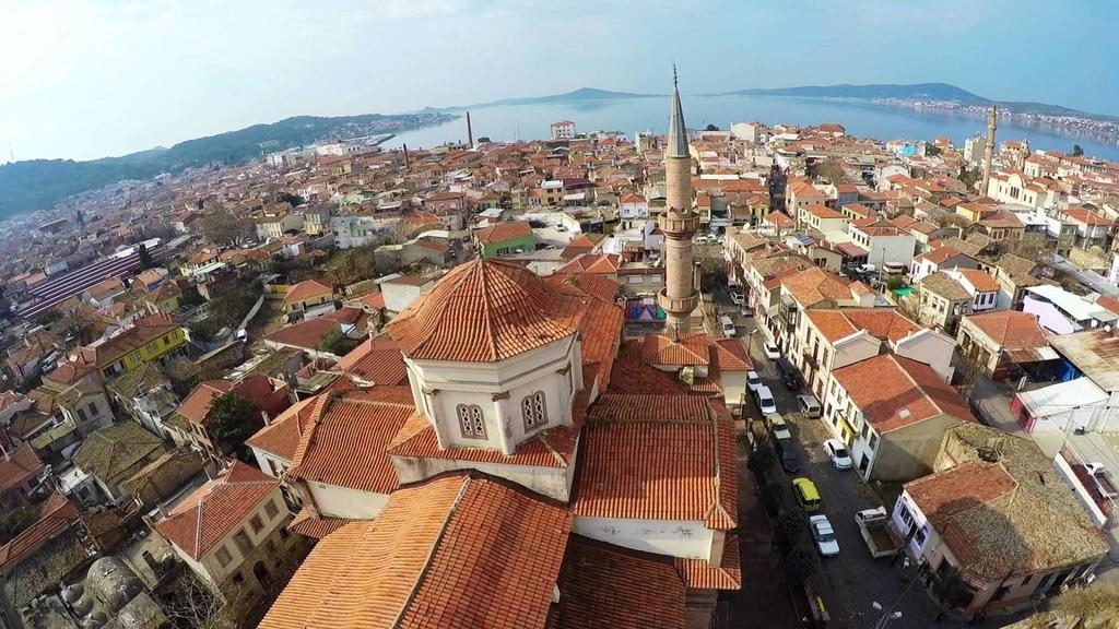 Aziz Arslan Hotel Ayvalik Bagian luar foto