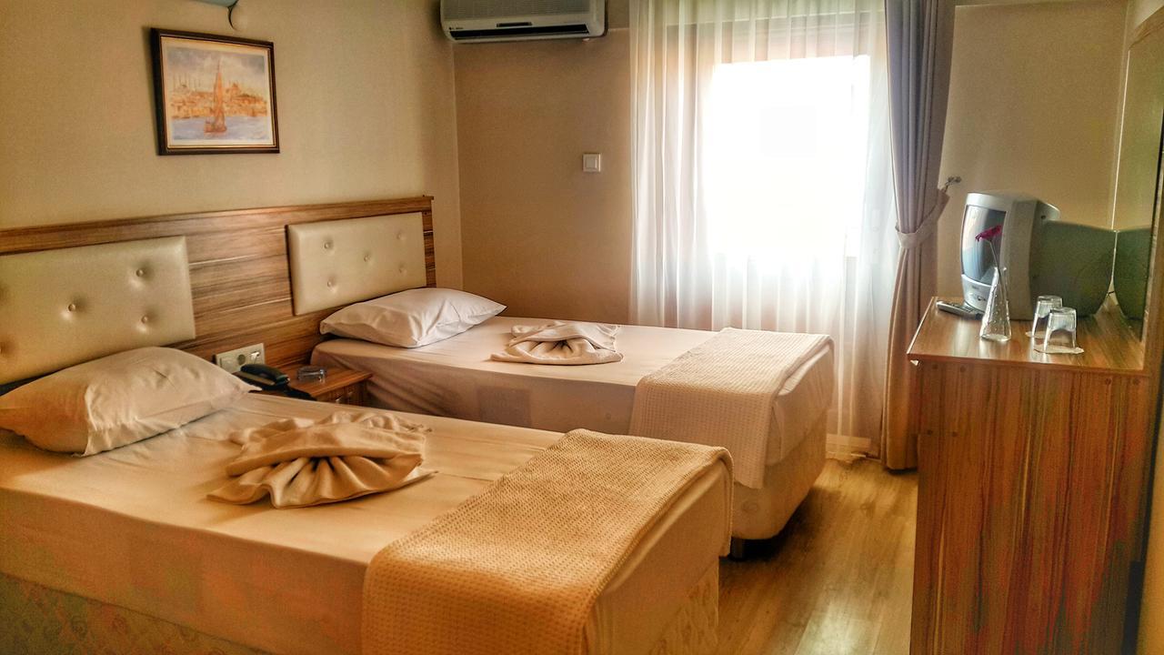 Aziz Arslan Hotel Ayvalik Bagian luar foto